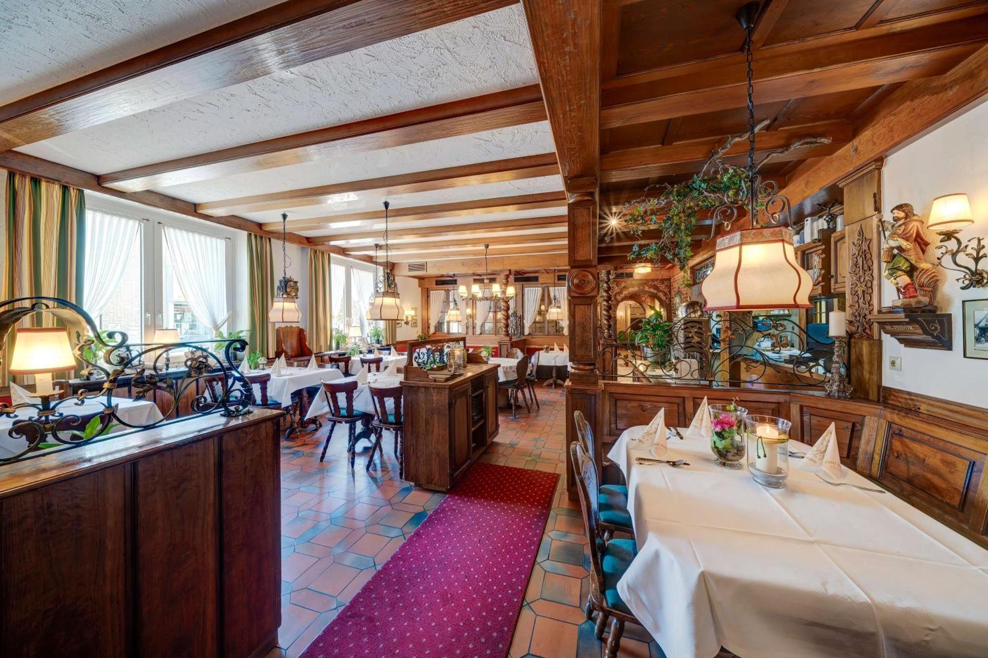 Hotel Krone Rielasingen-Worblingen ภายนอก รูปภาพ