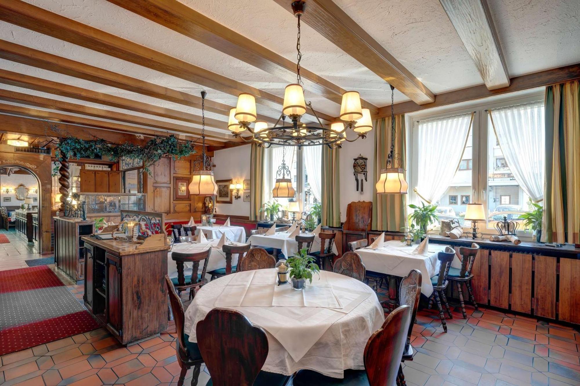 Hotel Krone Rielasingen-Worblingen ภายนอก รูปภาพ