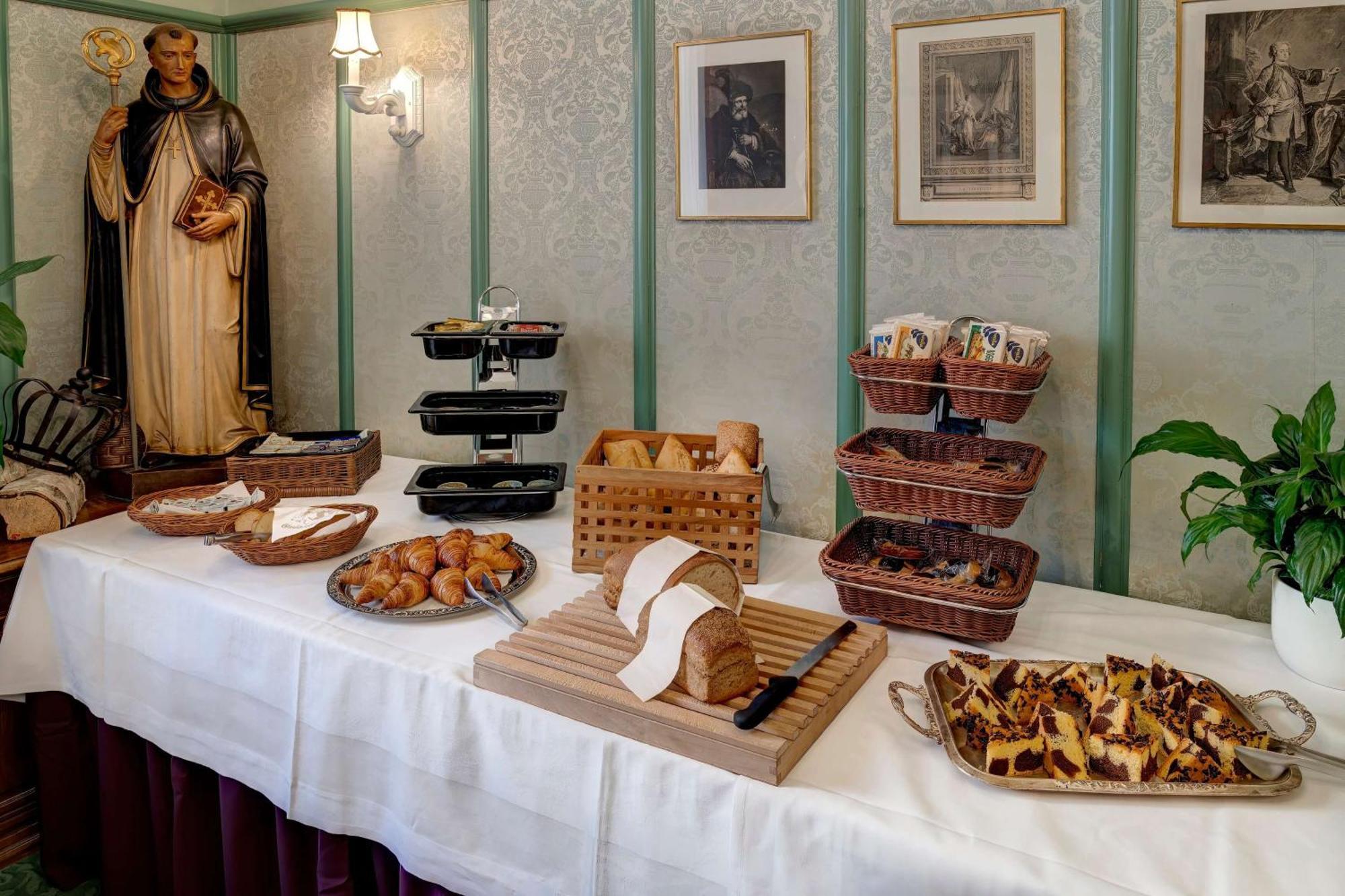 Hotel Krone Rielasingen-Worblingen ภายนอก รูปภาพ
