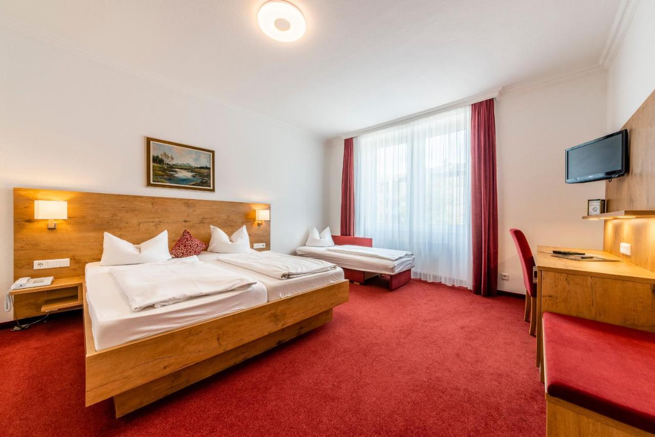Hotel Krone Rielasingen-Worblingen ภายนอก รูปภาพ