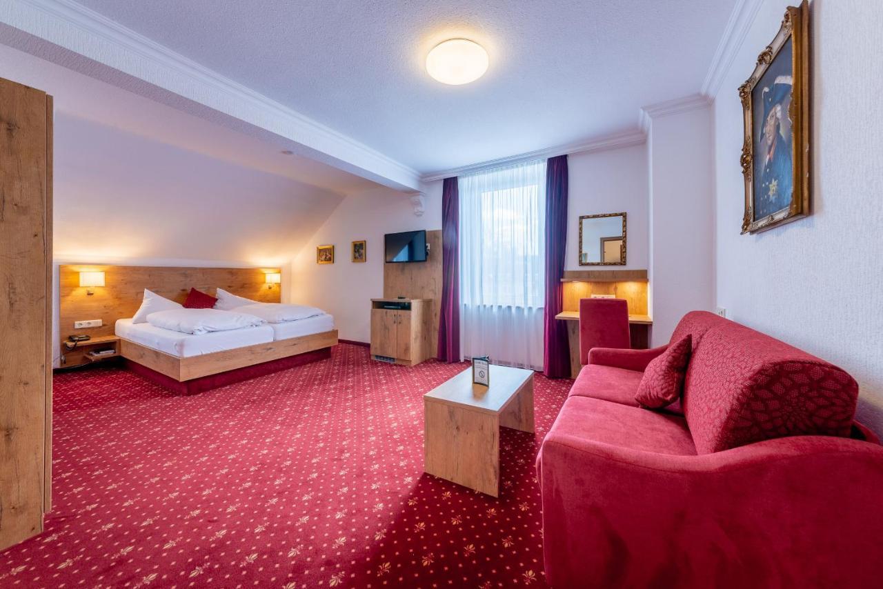 Hotel Krone Rielasingen-Worblingen ภายนอก รูปภาพ