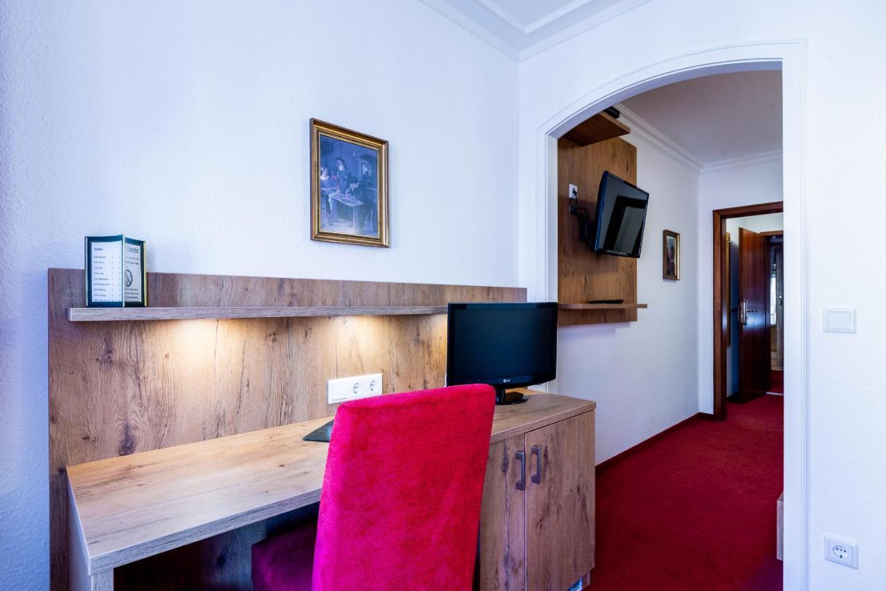 Hotel Krone Rielasingen-Worblingen ภายนอก รูปภาพ