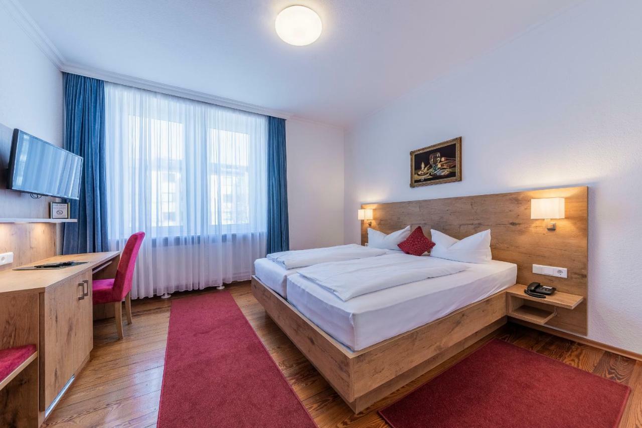 Hotel Krone Rielasingen-Worblingen ภายนอก รูปภาพ